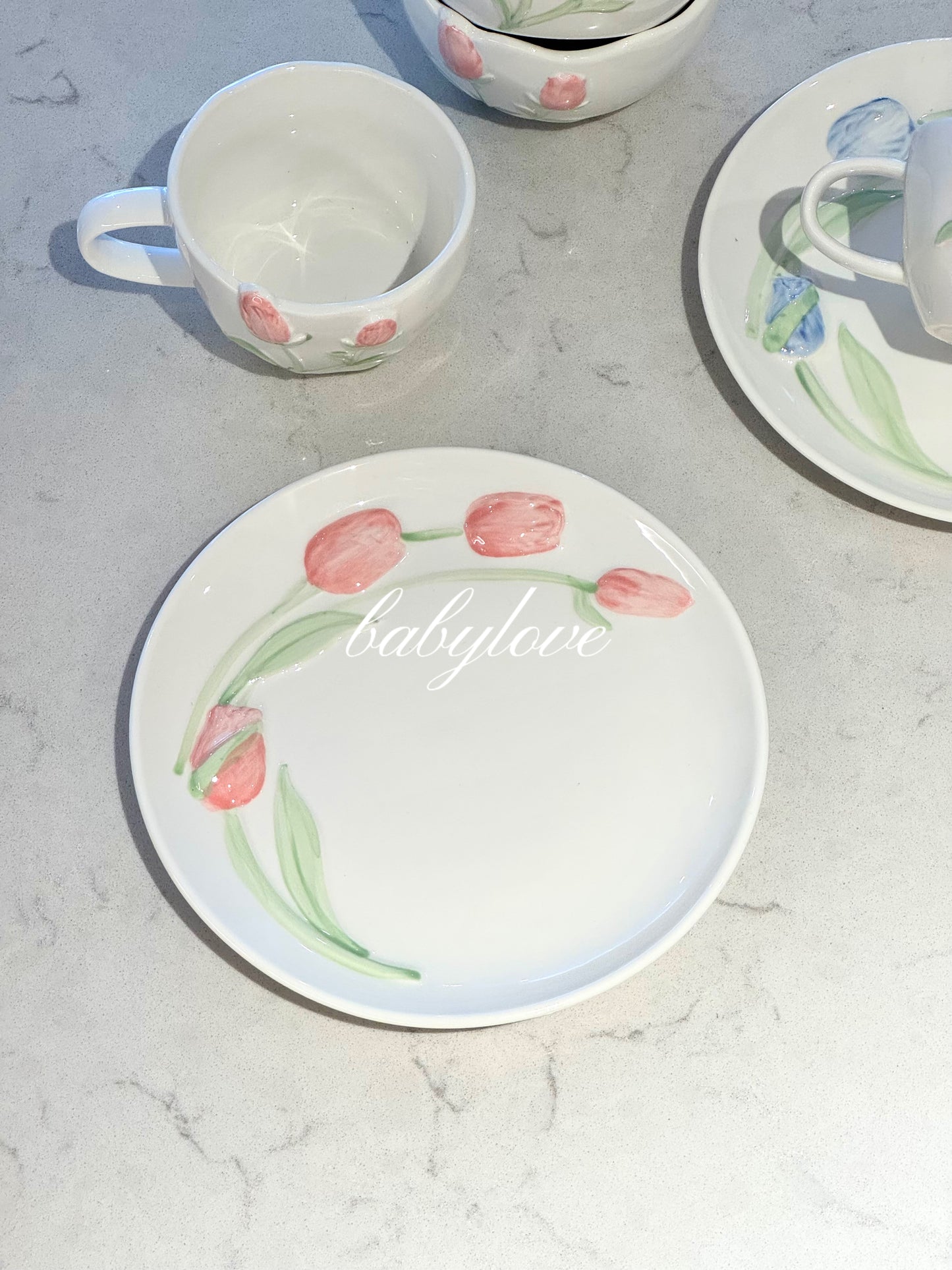 🌷 Hand-Painted Tulip Ceramic Cup &Saucer Set – Romantic Floral Tableware