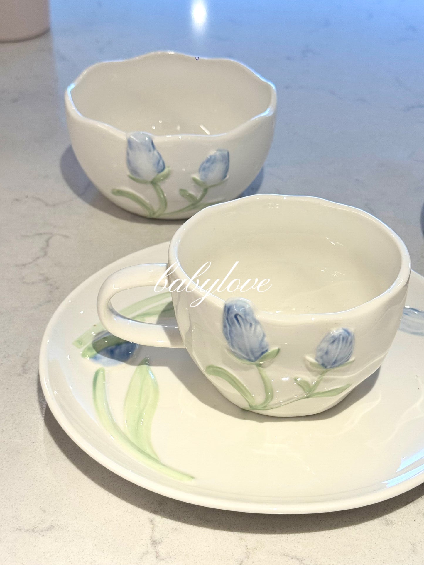 🌷 Hand-Painted Tulip Ceramic Cup &Saucer Set – Romantic Floral Tableware