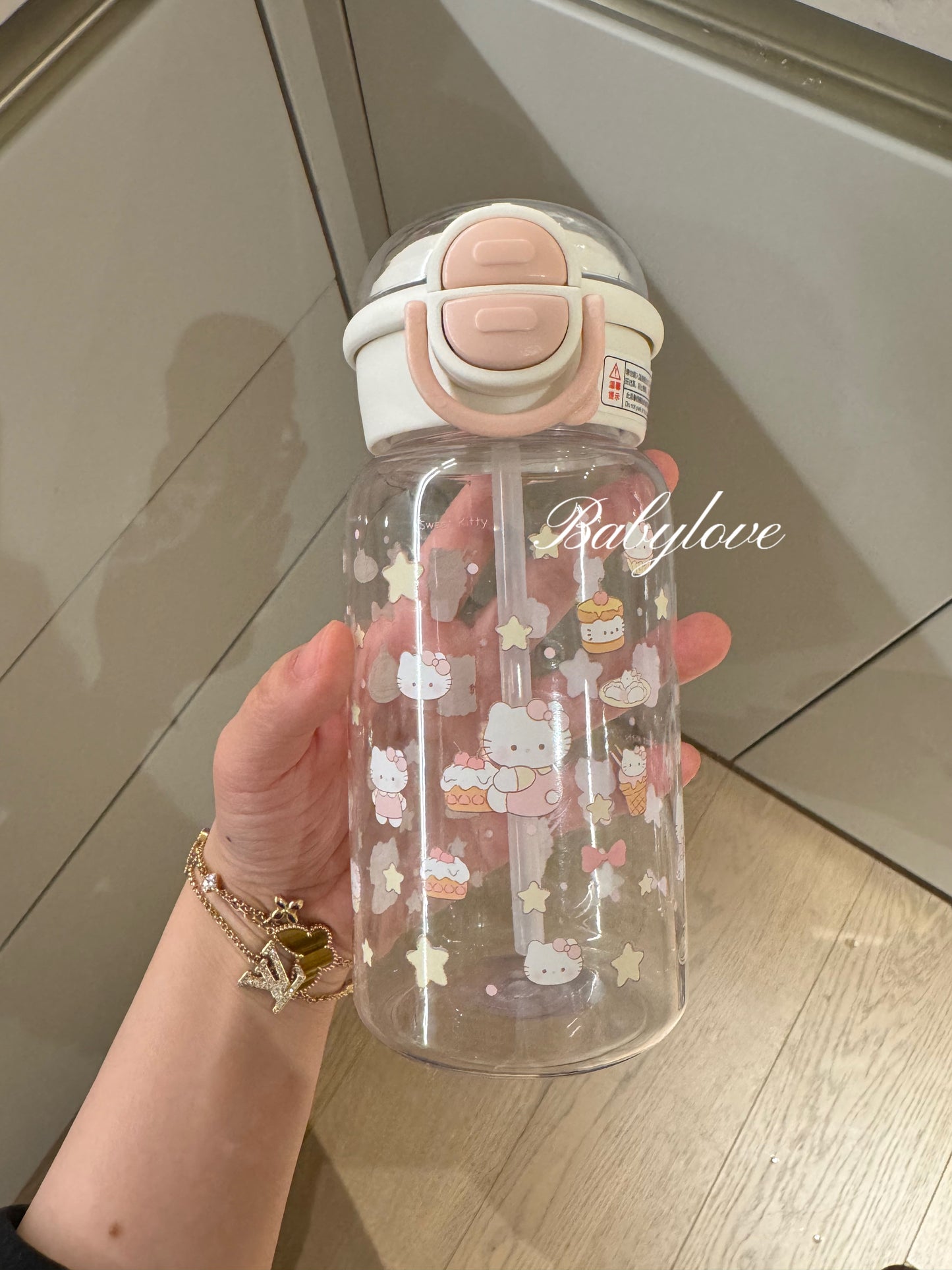 Hello Kitty Food-Grade Plastic Water Bottle with Straw 🌸✨
