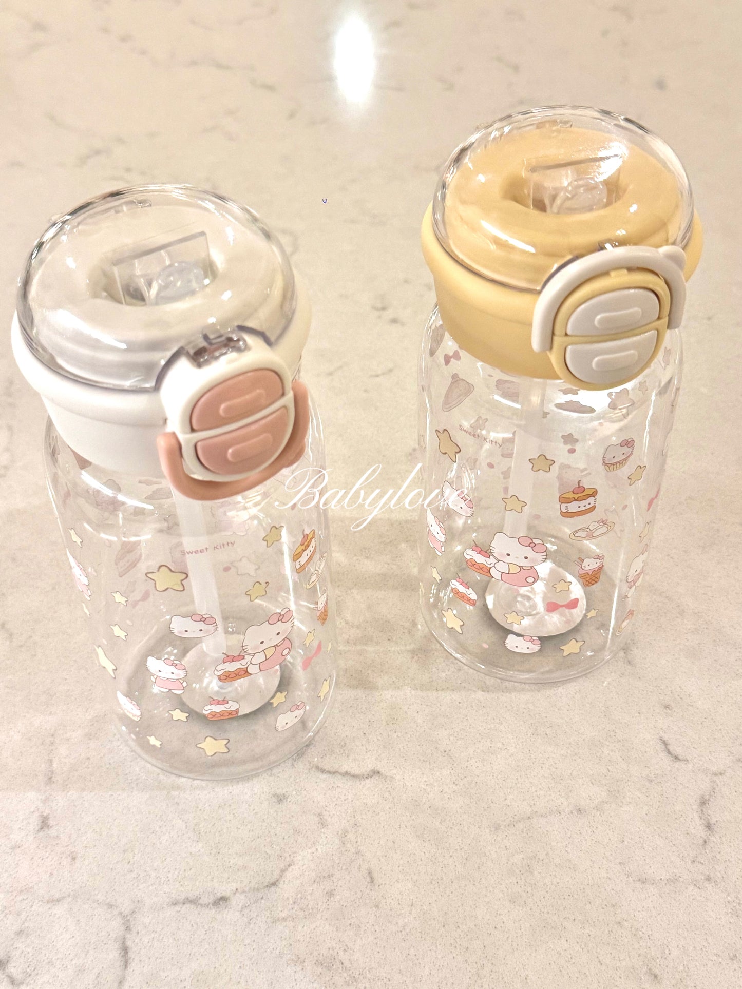 Hello Kitty Food-Grade Plastic Water Bottle with Straw 🌸✨