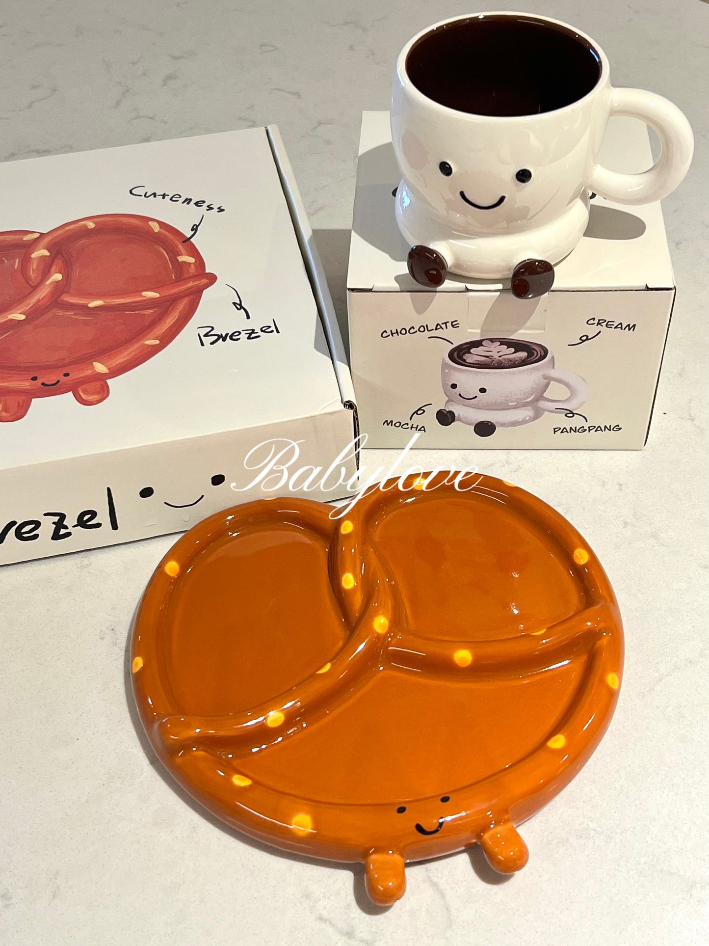 Cute Pretzel-Shaped Section Plate | Cartoon Bread Design