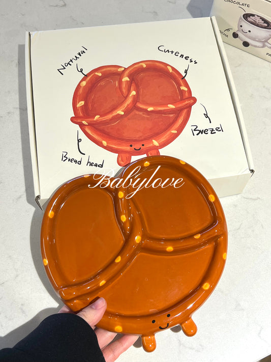 Cute Pretzel-Shaped Section Plate | Cartoon Bread Design