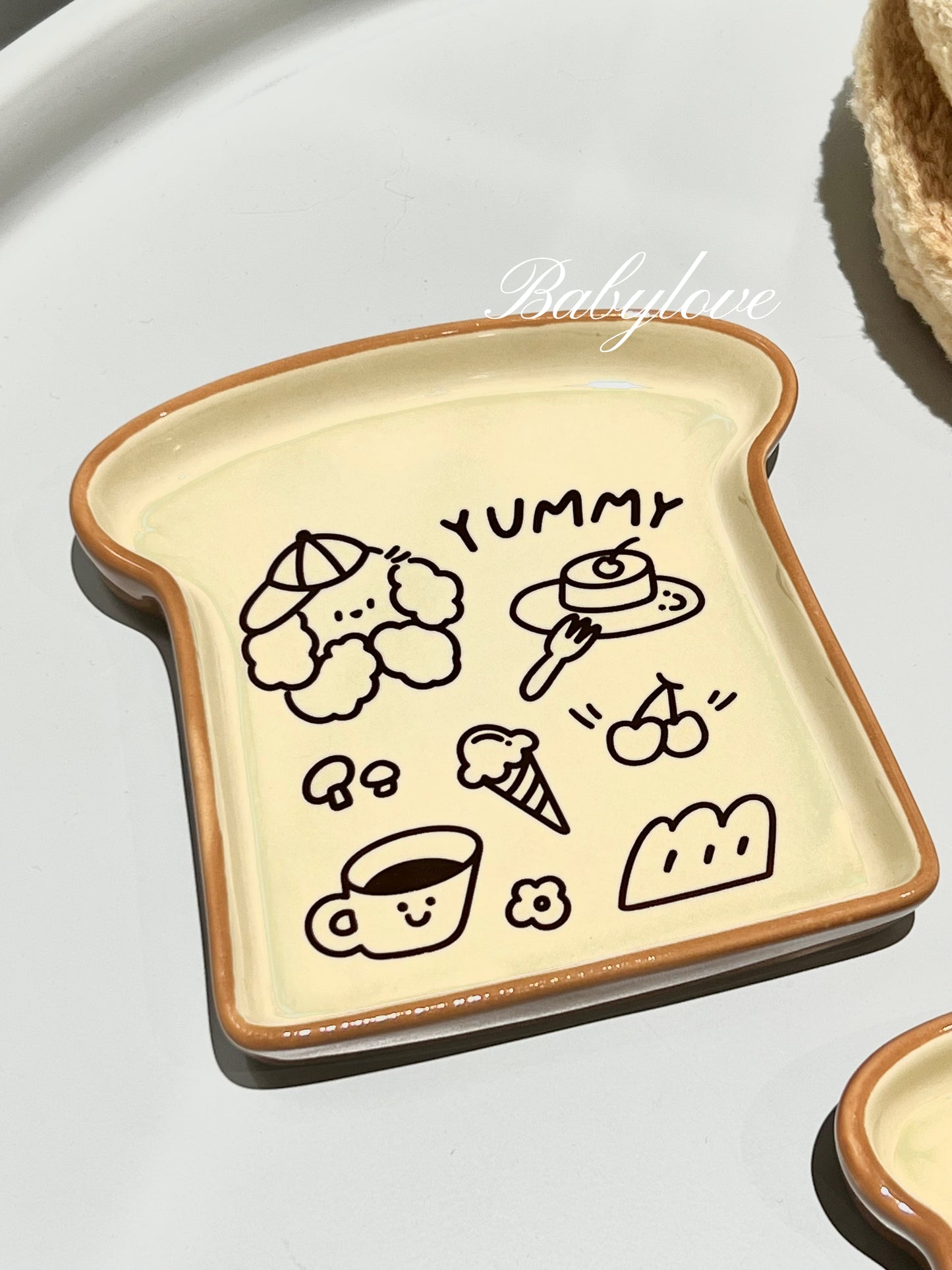 Cute Toast-Shaped Ceramic Plate – Yummy and Coffee Time Design 🍞☕🍳