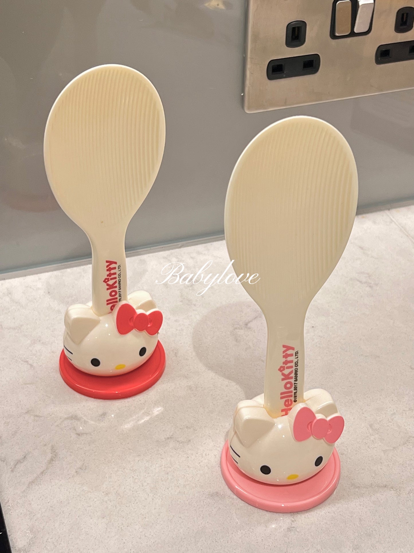 ✨ Hello Kitty Rice Paddle with Stand – Cute & Practical Kitchen Essential ✨