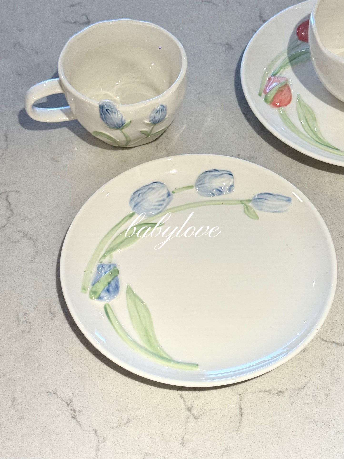 🌷 Hand-Painted Tulip Ceramic Cup &Saucer Set – Romantic Floral Tableware