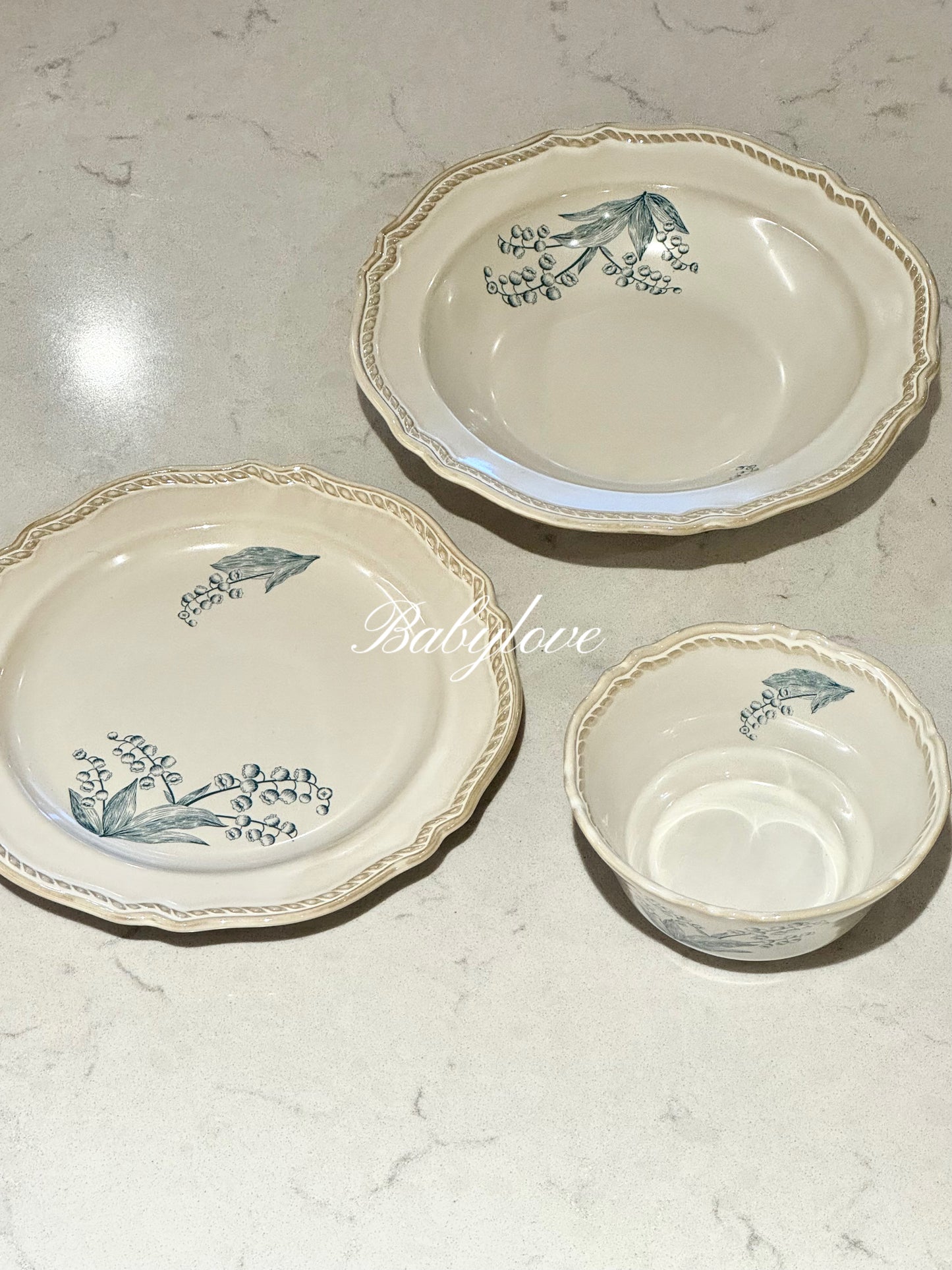 Palace-Inspired Ceramic Tableware Set