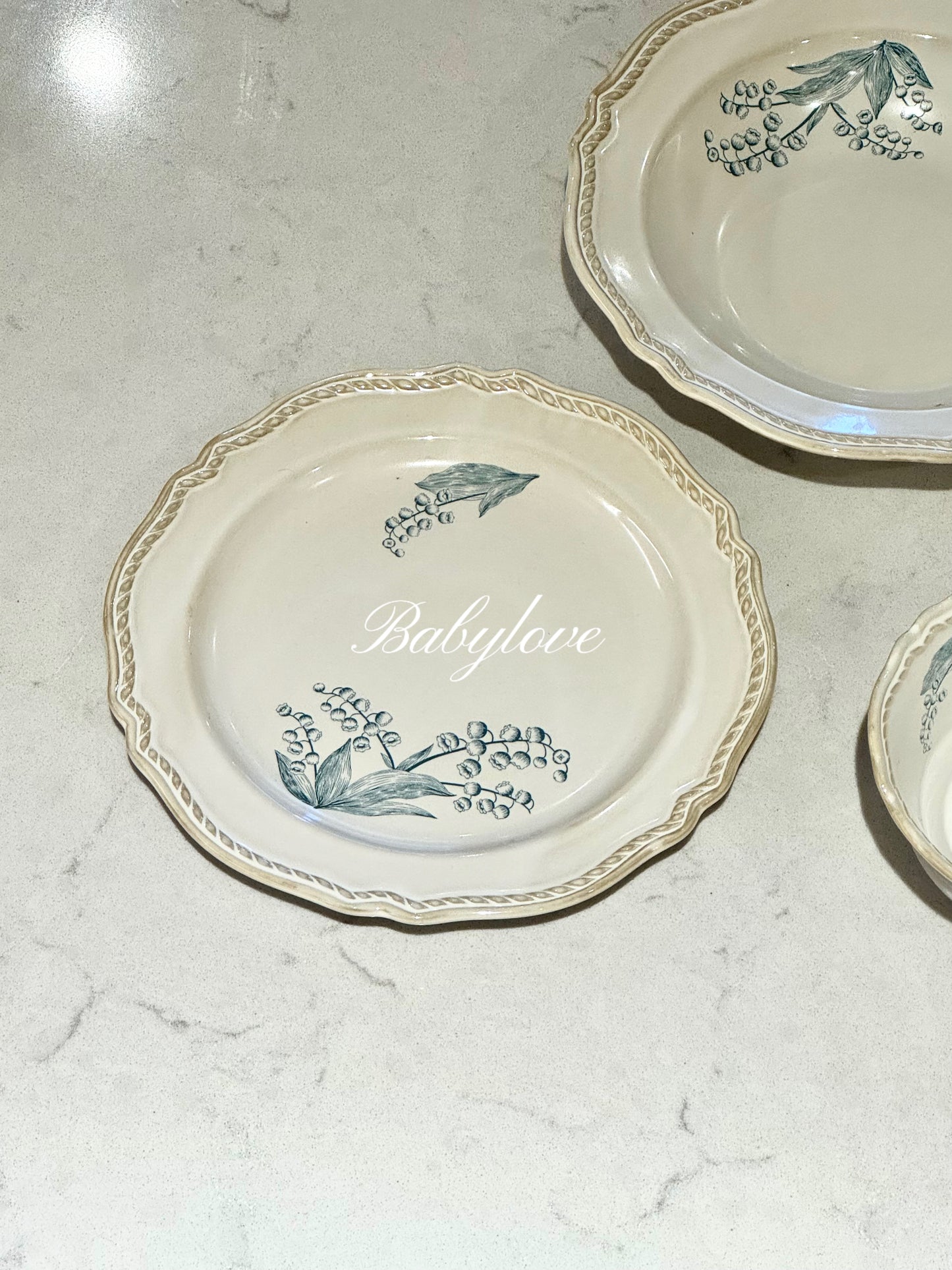 Palace-Inspired Ceramic Tableware Set
