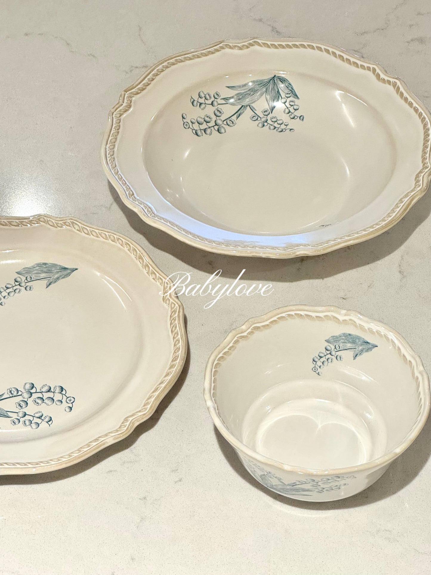 Palace-Inspired Ceramic Tableware Set