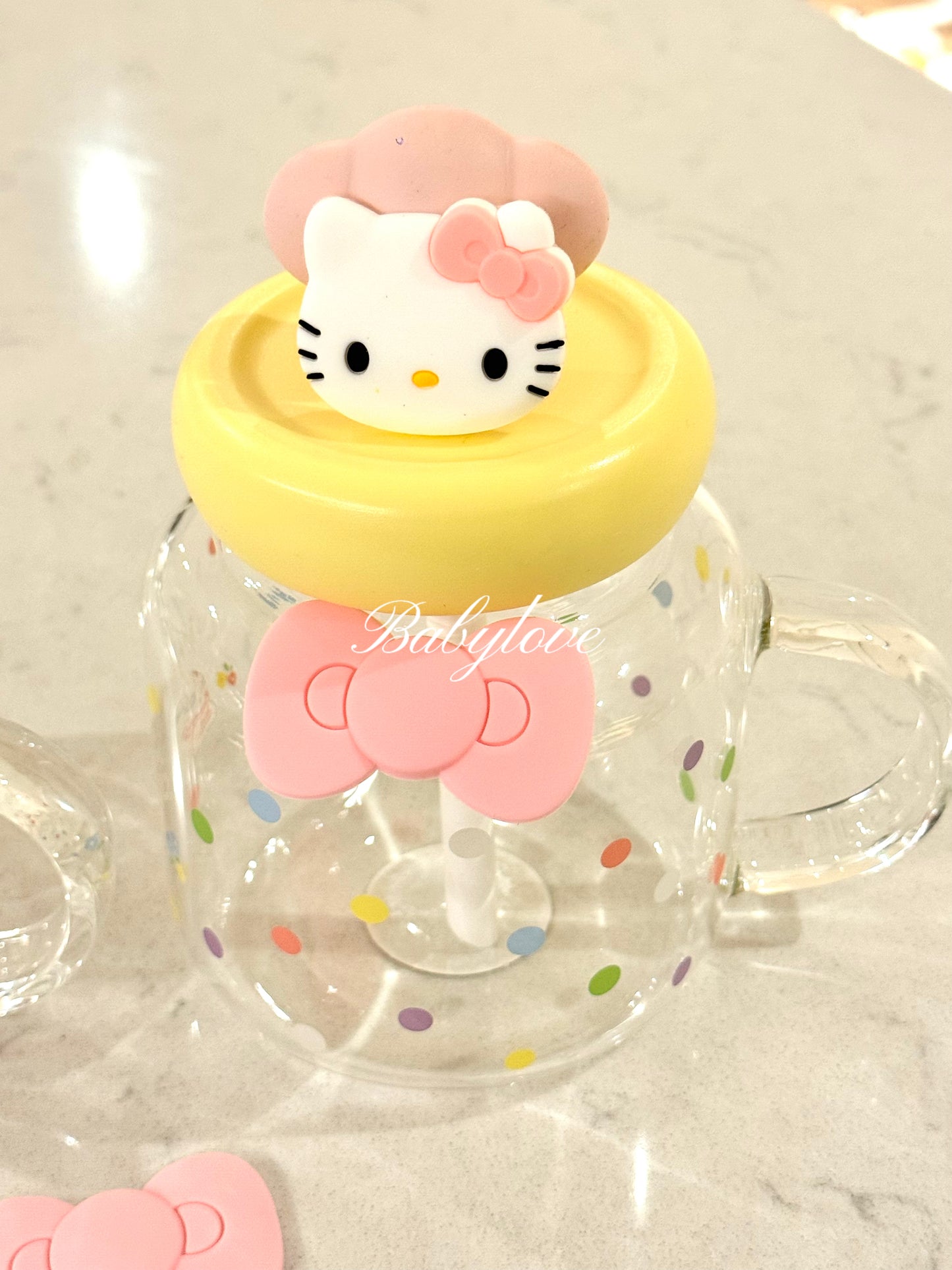 Hello Kitty Large Capacity Glass Tumbler with Straw 🧸🎀